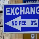 Доллар 375 теңгеге сатыла бастады