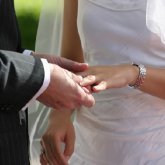 Астана тұрғыны қызын ұзату үшін көпшіліктен 100 теңге болса да ақшалай көмек сұрады