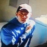 Ақтауда барда ұйықтап қалып қойған клиент мекемені тонап кетті