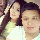 «Жылай береді»: Күйеуі Альбина Шардарованың қандай келін екінін айтты