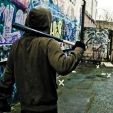 Ақтөбеде шоқпар мен пышақ ұстаған 200 студент төбелеске шықты