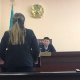 «Ескендір түсіме кірді»: Олжас Сүлейменовтің немересінің өлімі бойынша өткен сотта айыпталушы жылап жіберді