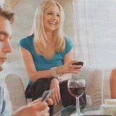 Ғалымдар ерлі-зайыптылардың ажырасуының бір себебі – күйеуі әйелінің құрбыларын жақтырмауынан болғанын анықтады