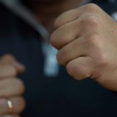 Қостанайда екінші сынып оқушысының әкесі баласын ұрысқаны үшін мұғалімді ұрып тастады