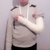 Учитель сломал руку пятикласснику в Узбекистане