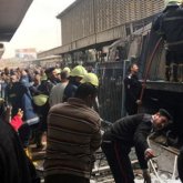 Каирде пойыз өртеніп, 24 адам қаза тапты