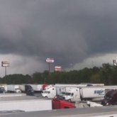 Более 20 человек погибли в результате торнадо в США