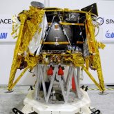 Израильдің ғарыш аппараты Айға жақындады