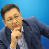 «Екі енені қатар еметін ебі бар»: Серік Әбікен Ұлттық кеңес жайлы