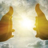 Владимир Познер: «Құдайға деген сенім әлсіз адамдарға керек»