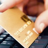 Телефон арқылы жеке ақпаратты банк қызметкеріне де айтпаңыз: алаяқтар айласын асырып жүр (ВИДЕО)