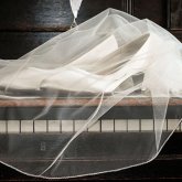 Әйелін тосынсыймен алдаған күйеуі оны өлтіруге әрекет жасаған