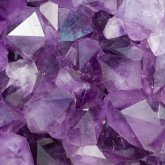 Армяндық қыздың көзінен жаспен бірге кристалл түседі