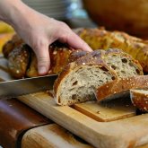 Жаңақорғанда балаларды дұрыс тамақтандырмаған балабақша басшысы жұмыстан қуылды (ВИДЕО)