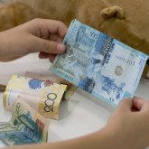 Тұрмысы төмен отбасыларға мемлекет тек жәрдемақы берумен шектеліп қалмауы керек - сарапшы пікірі