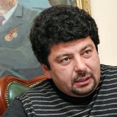 «Өзінің мысығын, ананы, мынаны айтады»: Ибрагимов Қабатовты актер ретінде қабылдай алмайды екен