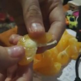 Мандариннің ішінен дәріге ұқсас беймәлім зат шықты