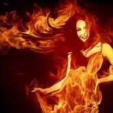 «Қызыл жалынға соншалықты неге құштар екенімді білмеймін» - отты сүйетін жігіттің әңгімесі