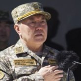 Назарбаев қазақстандықтарды Отан қорғаушылар күнімен құттықтады