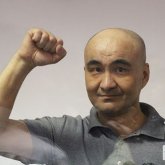 Жанболат Мамай түрмеде жатқан атыраулық белсендіге қатысты провокация әзірленіп жатқанын мәлімдеді (ВИДЕО)