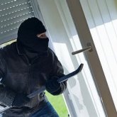 Ұры үй тонап жатқанда ұйықтап қалған