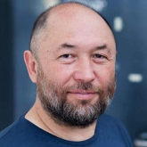 Танымал режиссер Тимур Бекмамбетов желідегі парақшасында туған жері туралы сыр шертті