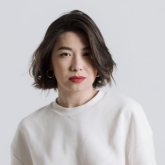 Алматыда қарақшы барда отырған журналист қызға шабуылдаған