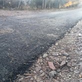 «Көрпеше төсеп жатқандай»: белгілі заңгер Түркістан облысындағы төселіп жатқан жолдардың сапасыз екенін айтып дабыл қақты