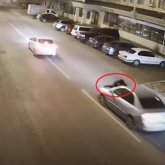 Елордада ер адам экс-әйелін көлігінің капотымен сүйреді