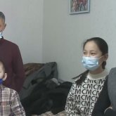 Президенттің тапсырмасымен жалғызбасты әке баспаналы болды