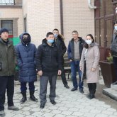 Қарабатан жұмысшылары жалақысын бермей жүрген басшылыққа наразылық білдірді