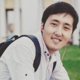 «Мектептегі портретіңді ғана емес резиденциядағы президентіңді лақтырып тастайтын буын өсіп келеді» – журналист