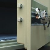 Нұр-Сұлтанда ұры бос сейфті қолды еткен