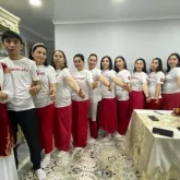 Атырауда 12 қыздың арасындағы жалғыз ұл шаңырақ көтерді