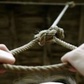 Батыс Қазақстанда 11 жастағы бала асылып қалды