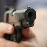 Өз өмірін қатерге тіккен қыз қарақшыны ұстап берді (ВИДЕО)