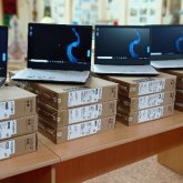 Қашықтан оқу кезінде білім бөлімінің қызметкерлері оқушылардың ноутбуктарын ұрлаған