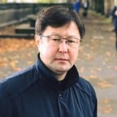 «Қаңқу сөз, біреу туралы тараған «әшкере жаңалыққа» тез сенеміз» – Ақберен Елгезек