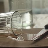 Шымкентте 19 жасар жігіт қарияның тамағын кесіп, сүйіктісіне видеоға түсіріп жіберген