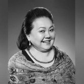 Тоқаев Ғазиза Әбдінәбиеваның туыстарына көңіл айтты