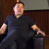 «Саяси әзілдерді қиып тастайтын болғандықтан болмайтын әзіл айтып жүрмін» - Қанат Әлжаппаров