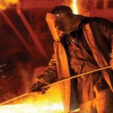 Павлодарда жұмысшының үстіне балқытылған металл құйылып кетті