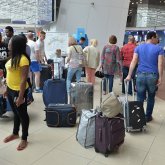 Бүгіннен бастап ұшаққа мінер алдында жолаушылардың салмағы өлшенеді