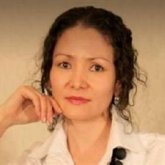 «Қайнар Олжай, мына түріңмен әлі талай журналисті өлтіресің!»: Сәуле Әбілдаханқызы өзін сынаған журналистің ит терісін басына қаптады