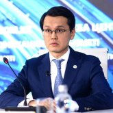 Құпия ақпараттың жария болуы және миллиардтаған шығын: Бағдат Мусин қазақстандықтардың көкейіндегі сұраққа жауап берді