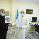 «QazVac» вакцинасы халал сертификатын алды