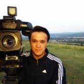 «Қайта-қайта су береді, «өзімнің суым бар» деп ішпей қойдым»: белгілі журналист коуч-тренерлерден сақ болуға шақырды