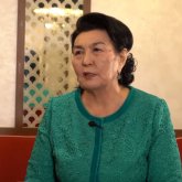 Оразкүл Асанғазы келінін қолында ұстамай, бөлек шығаратын енелерді сынады (ВИДЕО)