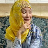 «Ажырастың ғой, орамалыңды шеш»: Мөлдір Әуелбекова өзіне кеңес берген оқырманына жауап берді