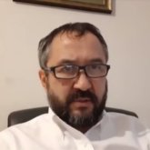 «Шенеуніктер қарапайым халықтан 20 есе көп жалақы алмауы тиіс» - заңгер